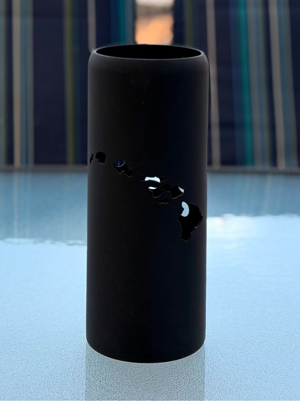 HYDROSKINS Hawaiian Island Cut-Out 40 Oz. Hydroflask Silicone Sleeve